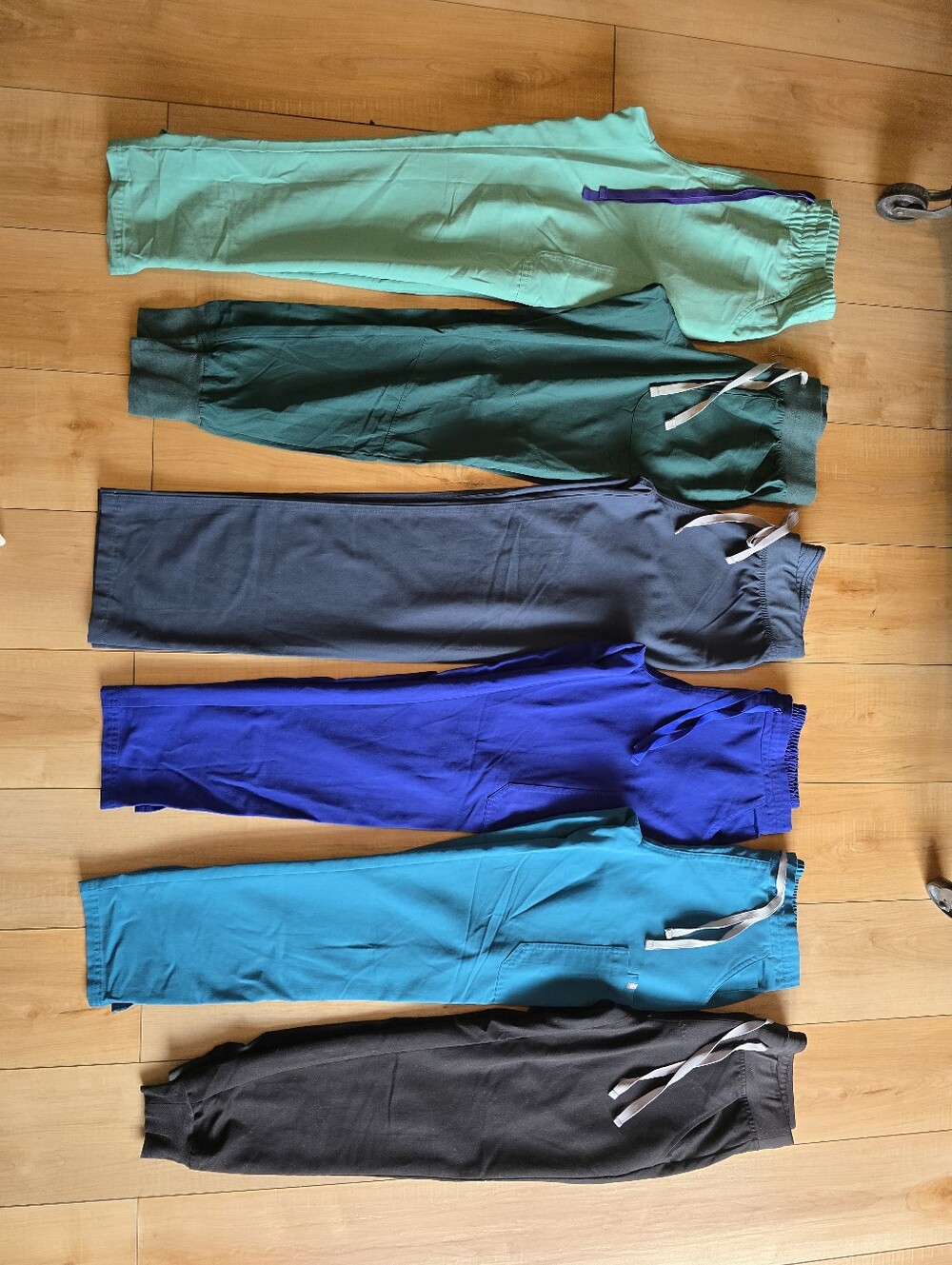 Figs Scrub Bottoms Pants Bundle Lot Of 6 Pairs Sz S